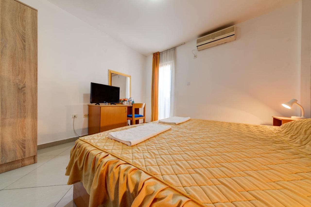Hotel Suzana Budva Extérieur photo