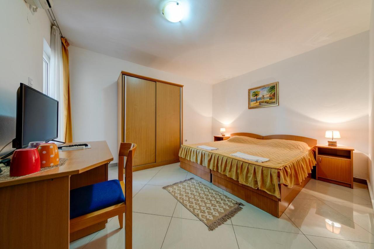 Hotel Suzana Budva Extérieur photo