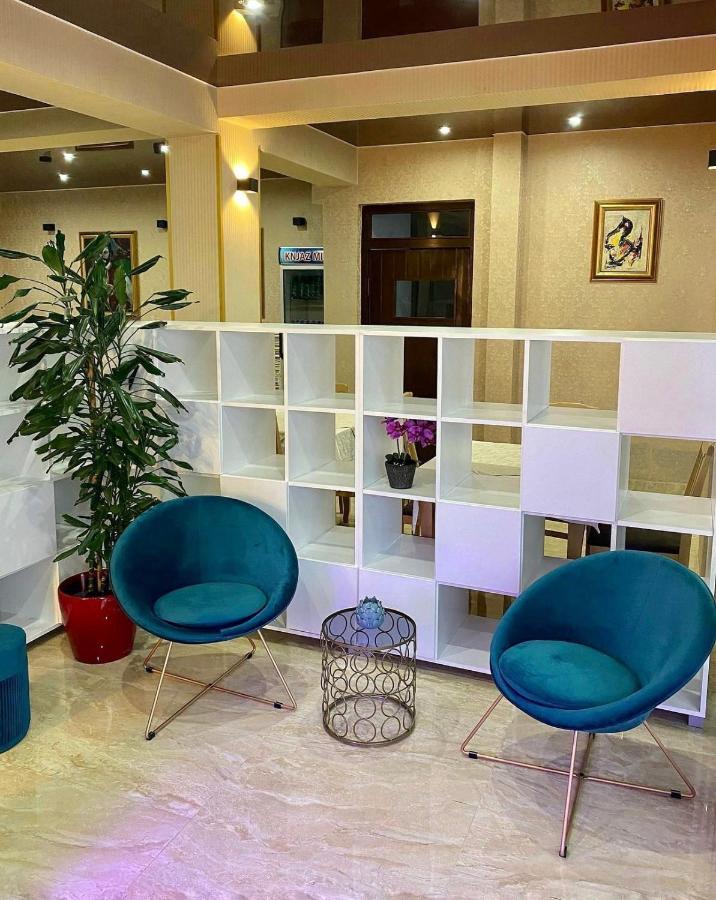 Hotel Suzana Budva Extérieur photo