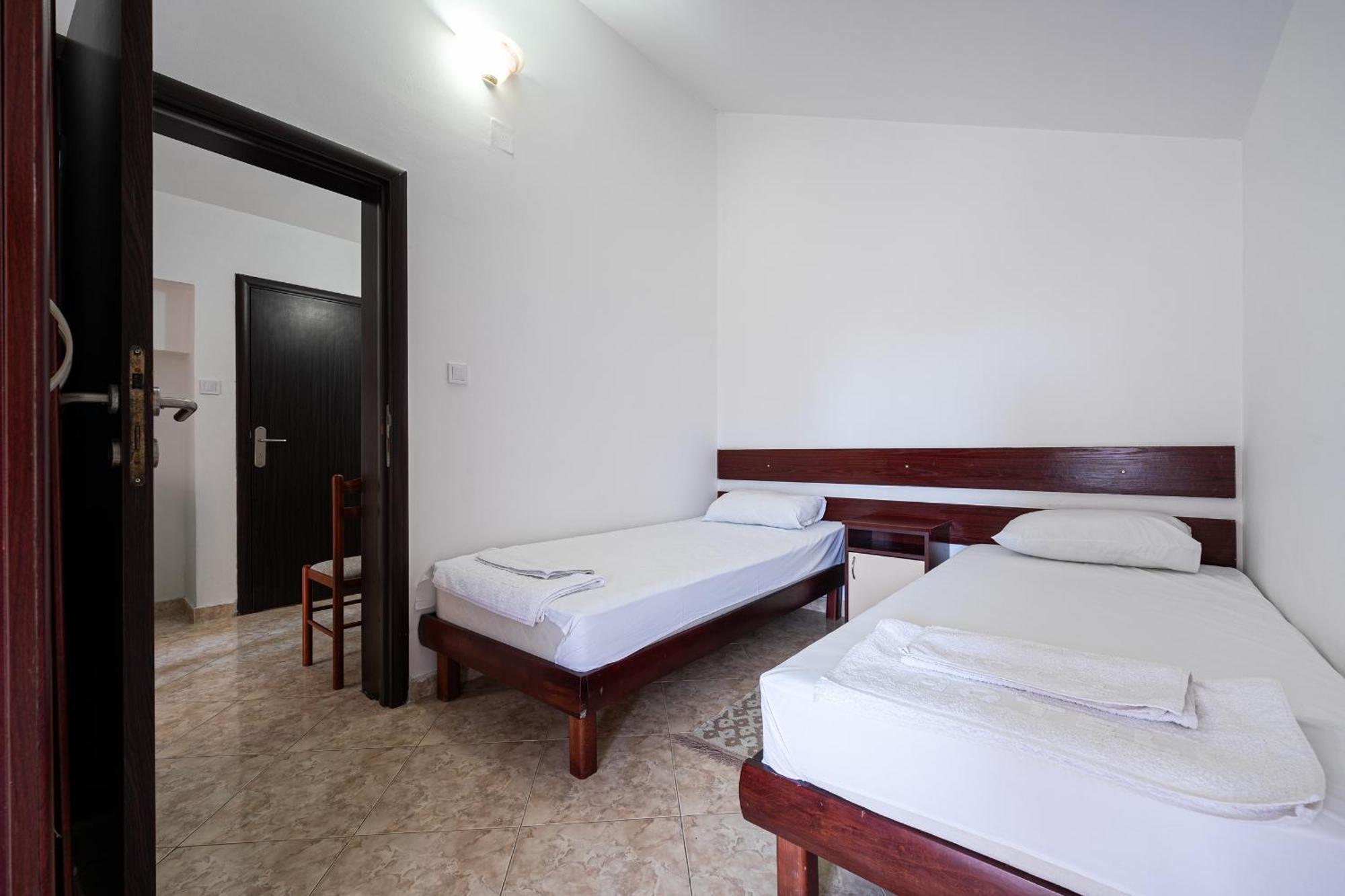 Hotel Suzana Budva Extérieur photo